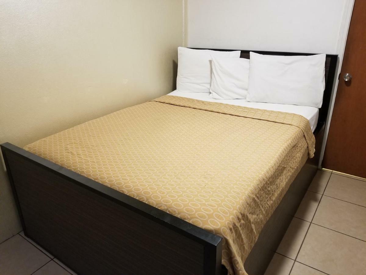 רוזנברג Lone Star Inn By Fairbridge מראה חיצוני תמונה
