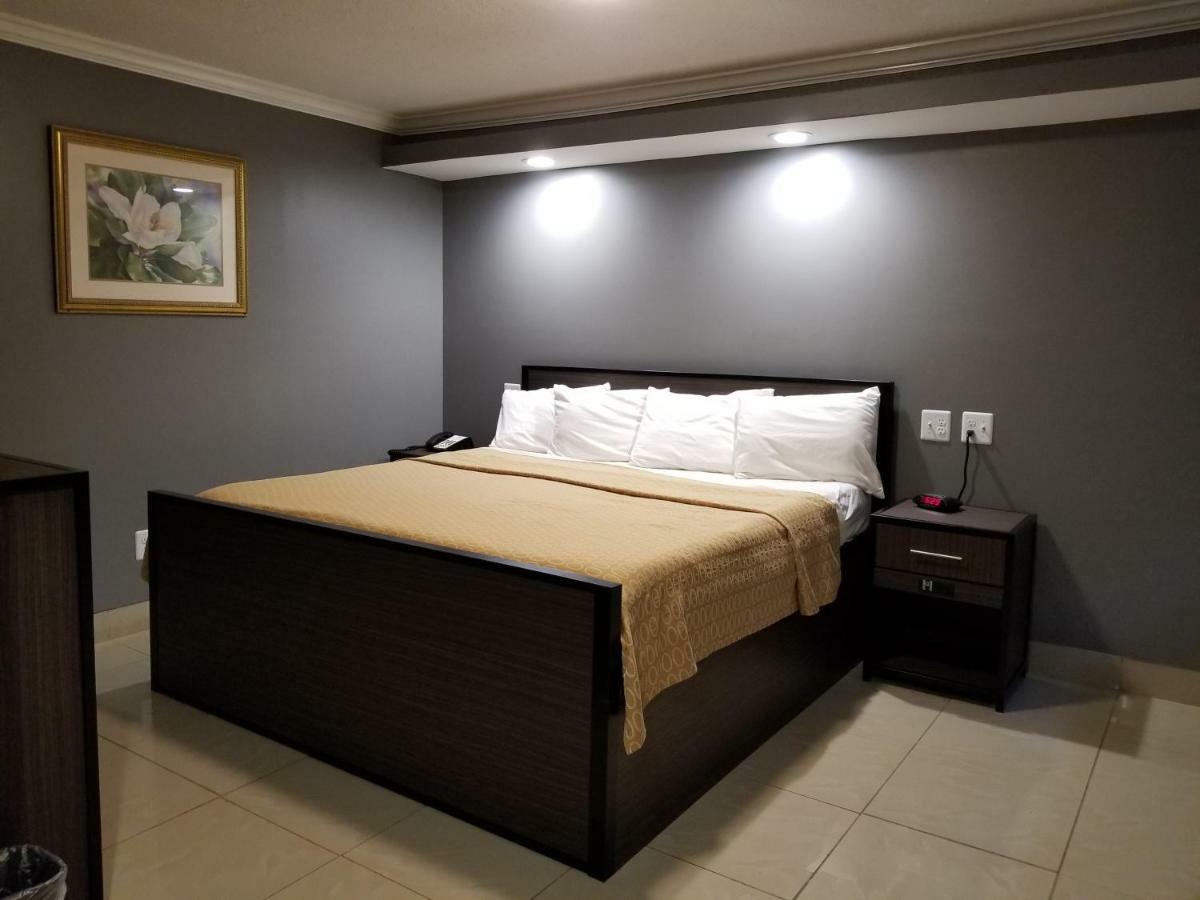 רוזנברג Lone Star Inn By Fairbridge מראה חיצוני תמונה